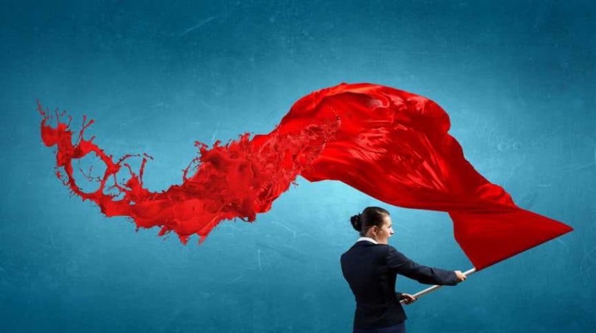 top 14 online dating red flags